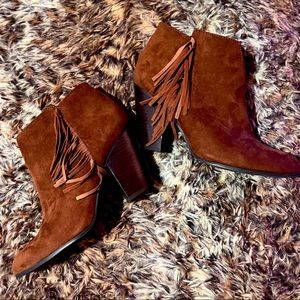 Leather/fabric booties with fringe. Woman’s size 8.5. Inner zipper